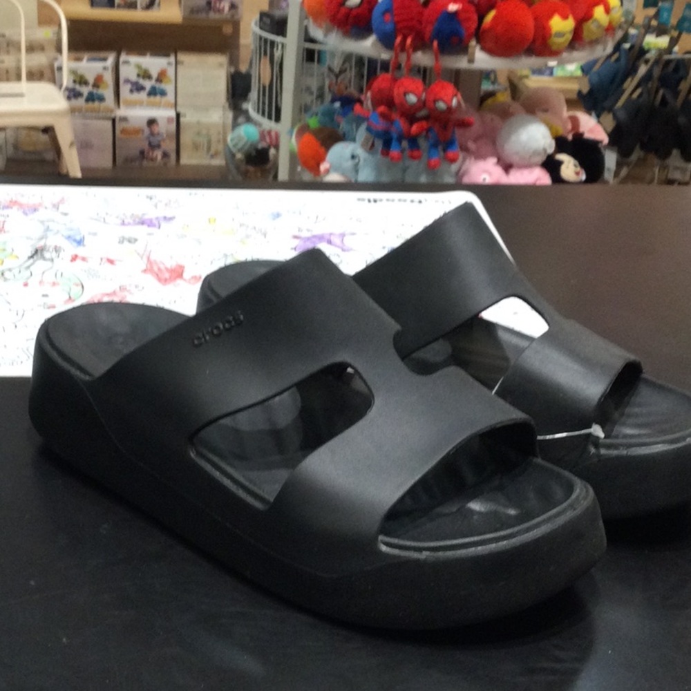 CROCS Getaway Platform Black - Picture 2 of 4